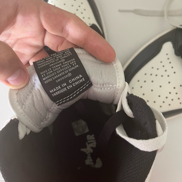 Jordan 1 Dark Mocha OG size 9 - Picture 4 of 8